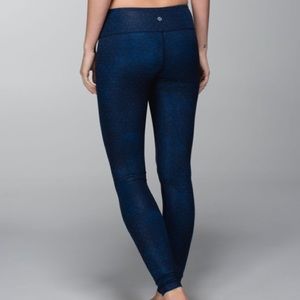 Lululemon Wunder Under Pant *Full-On Luxtreme
Exploded Sashico Cross Inkwell Sz2